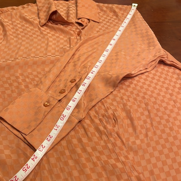 Orange blouse with checked pattern size small - Picture 5 of 8